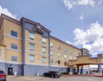 Robinson Inn & Suites
